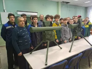 Своих не бросаем